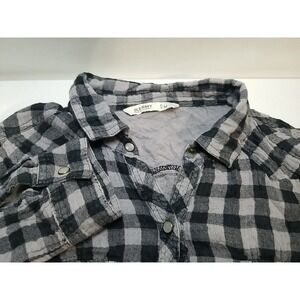 Old Navy Womens Flannel Plaid Long Sleeve Pearl Snap Button Up Shirt Size Medium